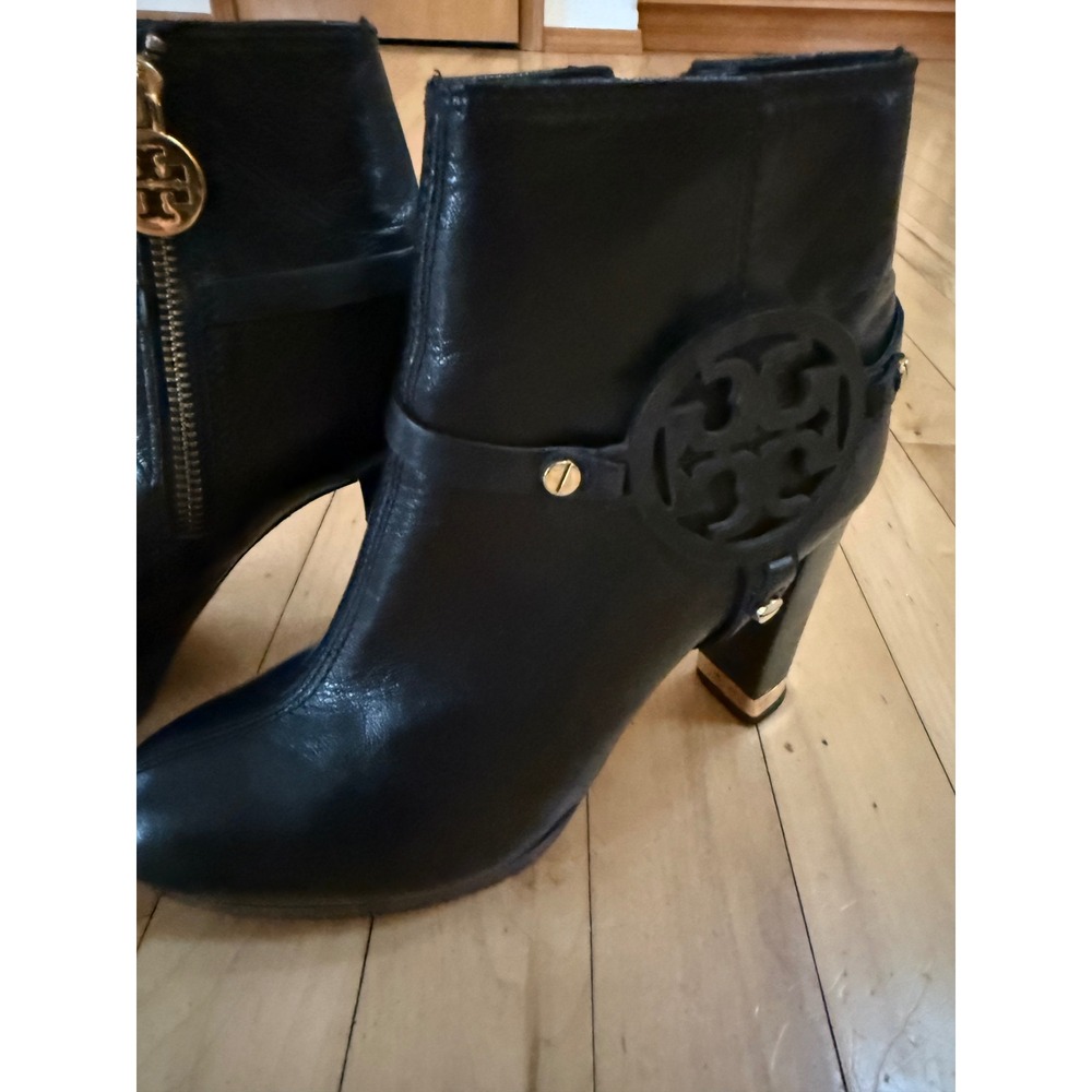 Tory Burch Whitney Black Leather Logo Medallion Platform Ankle Boots 6M - Picture 11 of 12